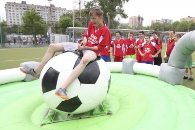 В 50 регионах России прошел "День массового футбола"
